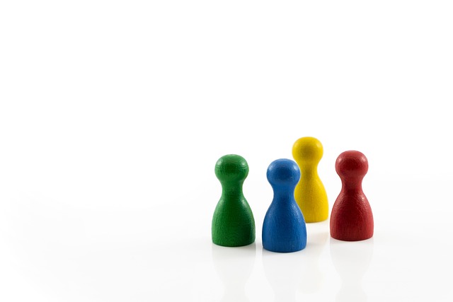 teacher leading small group language game online